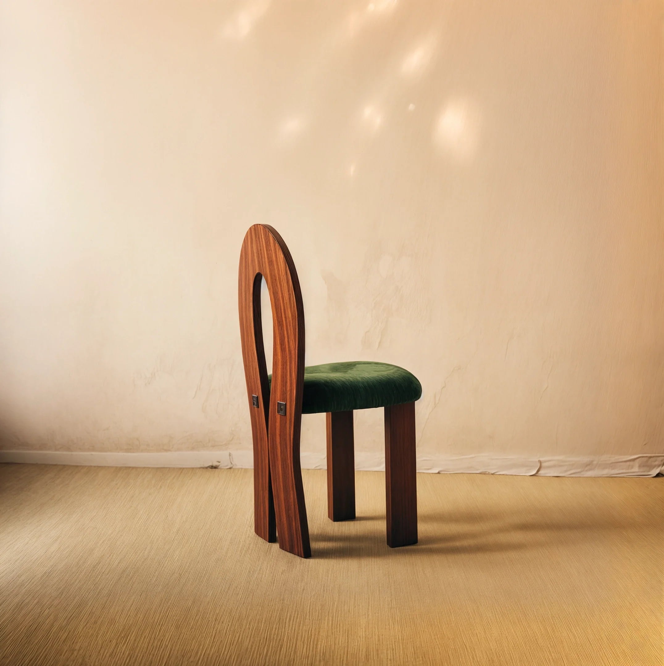 Agadia Chair